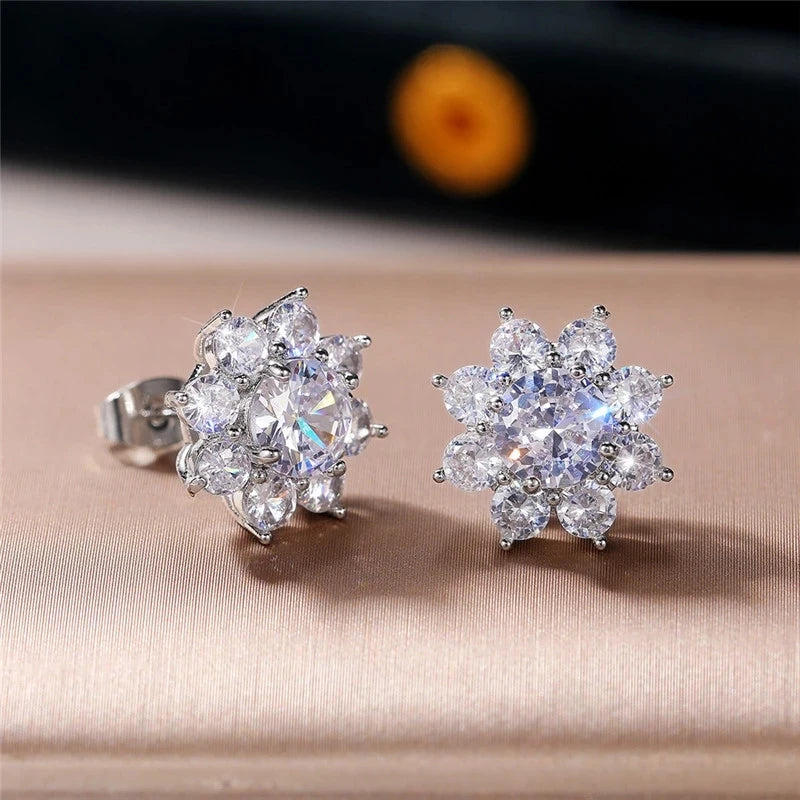 ✨CAOSHI Chic Flower-Shaped Zirconia Earrings – Elegant Floral Studs for Women