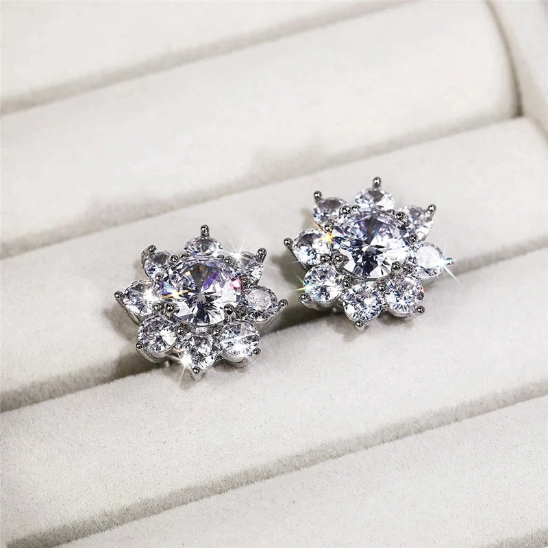 ✨CAOSHI Chic Flower-Shaped Zirconia Earrings – Elegant Floral Studs for Women