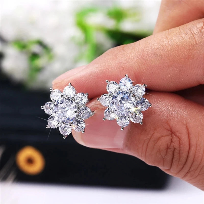 ✨CAOSHI Chic Flower-Shaped Zirconia Earrings – Elegant Floral Studs for Women