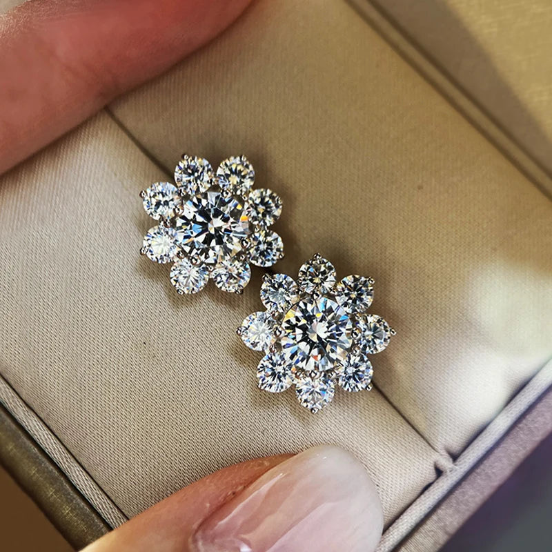 ✨CAOSHI Chic Flower-Shaped Zirconia Earrings – Elegant Floral Studs for Women