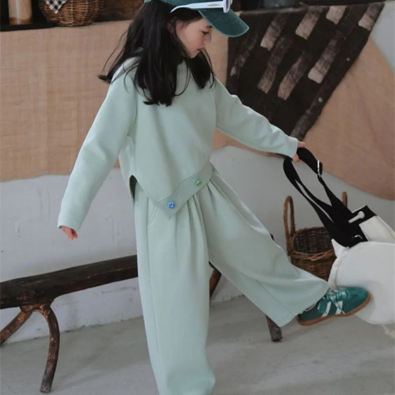 Girls 2-Piece Cozy Sweatshirt &amp; Pants Set – Stylish Kids Outfit