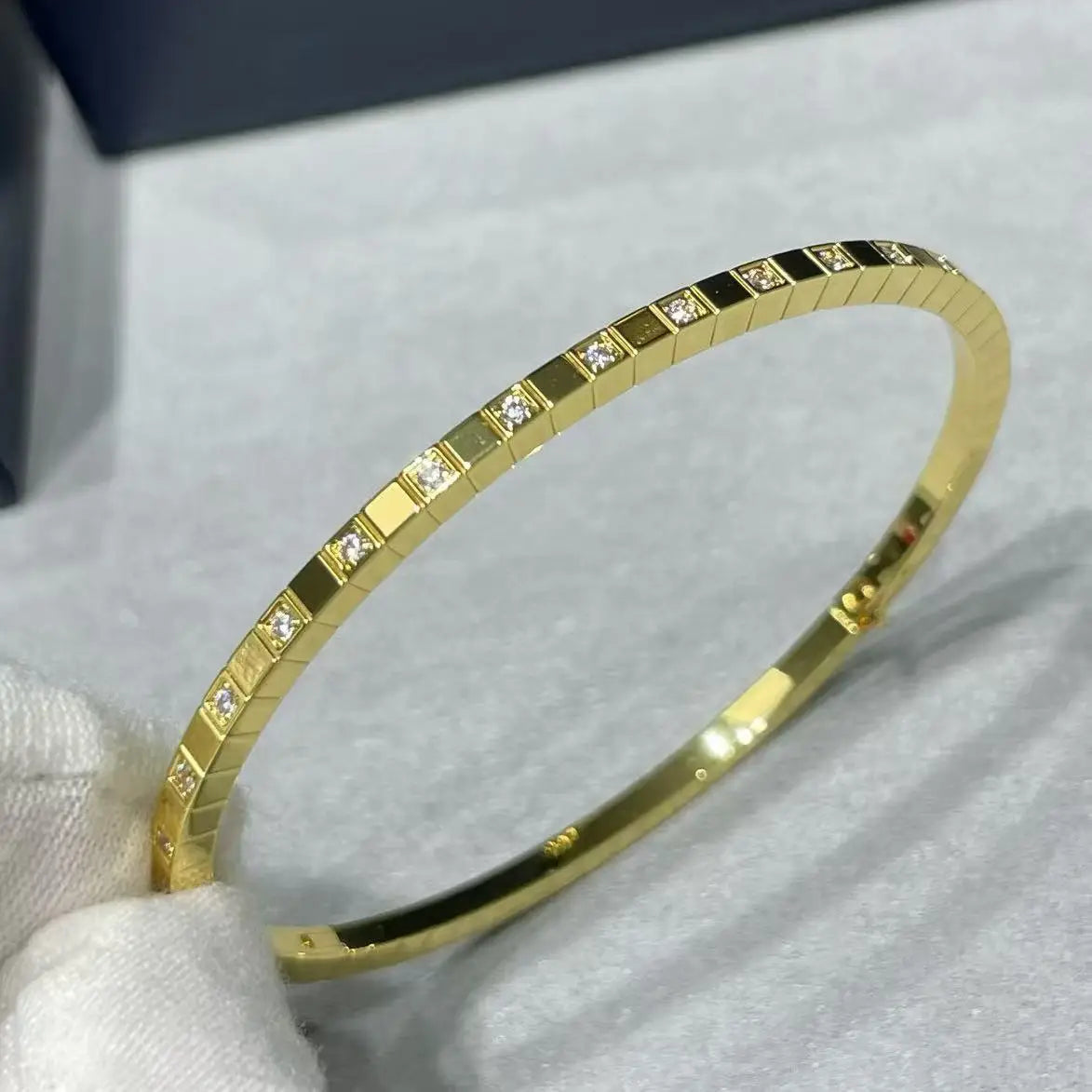 ✨2025 Gold-Filled Iced Bangle Bracelet