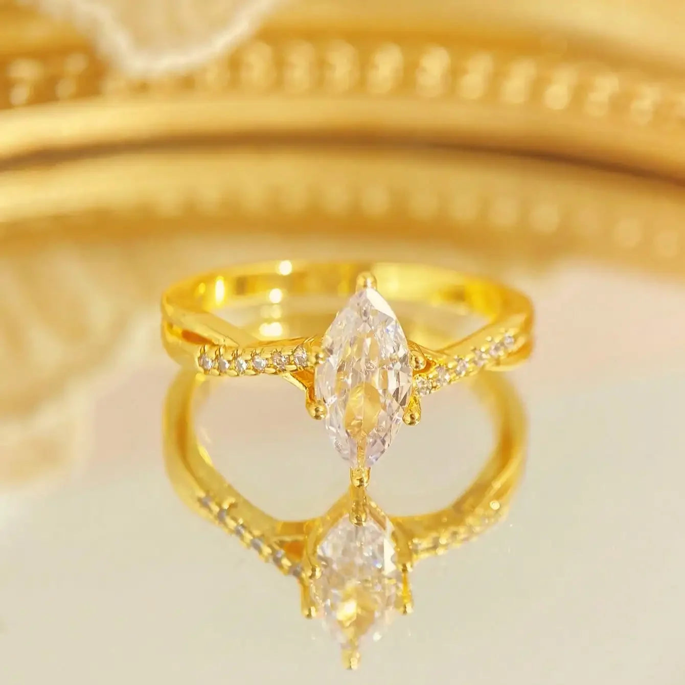 ✨Gorgeous 925 Sterling Silver Marquise Gem Ring – Shining Golden Finish, Elegant Women's Jewelry