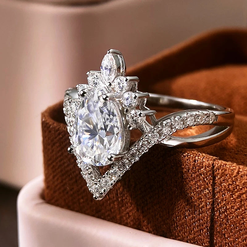 ✨925 Sterling Silver • 2ct Pear-Cut Moissanite Ring (GRA Certified)