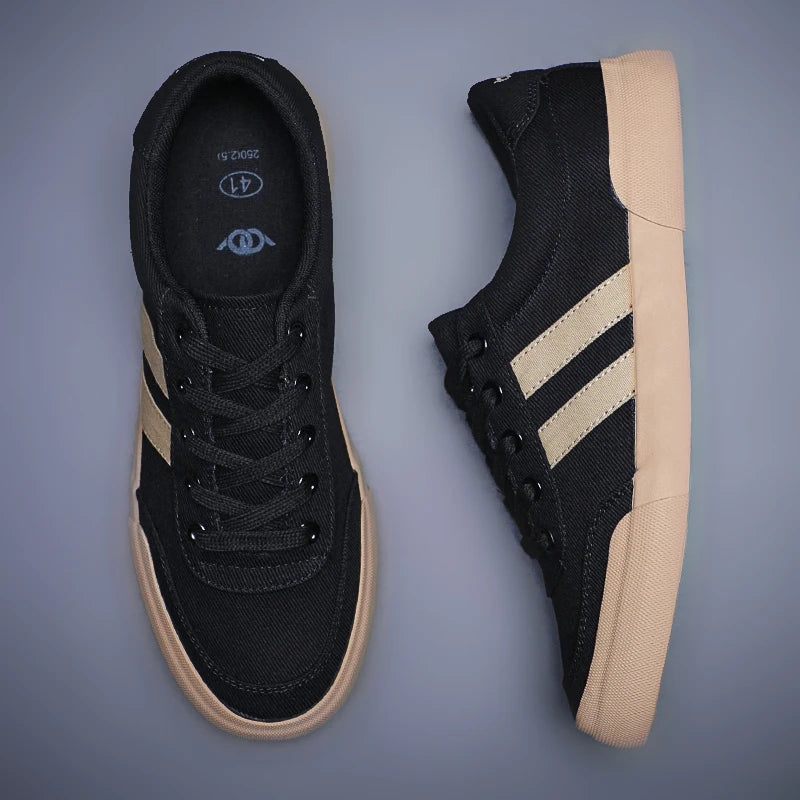 ✨ Men's Classic Canvas Sneakers – Everyday Comfort