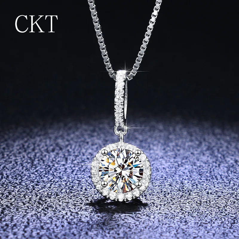 ✨ Platinum Moissanite Pendant – 1 Carat