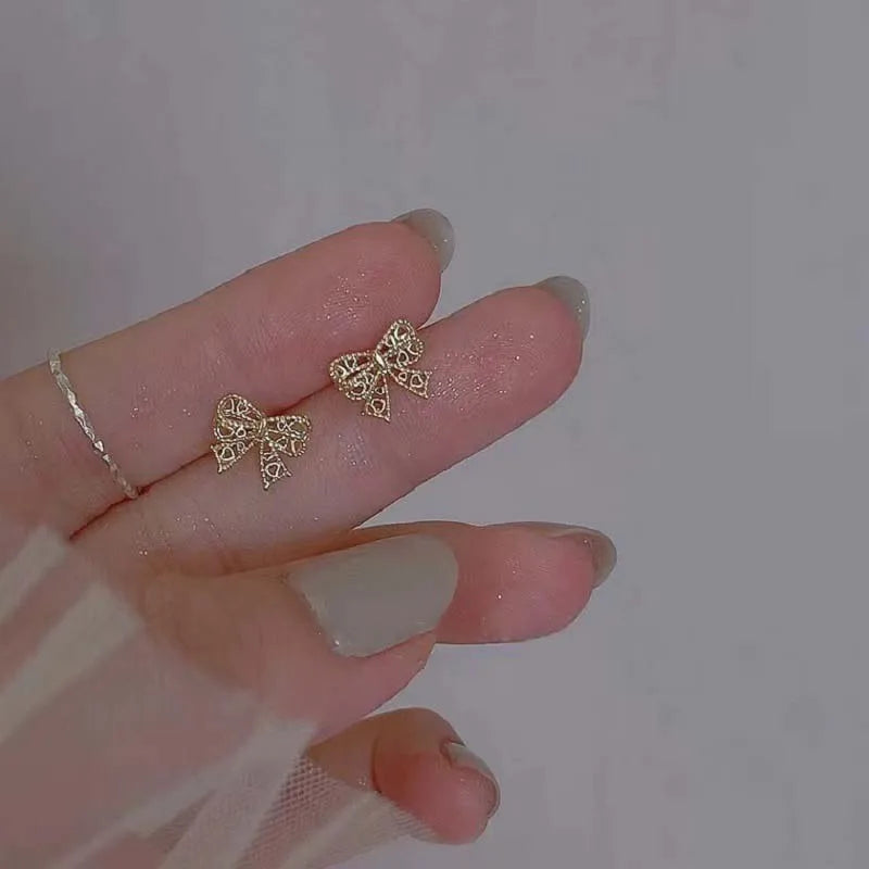 ✨Bow Mini Stud Earrings – Elegant Bow-Shaped Earrings (Gold &amp; Silver)