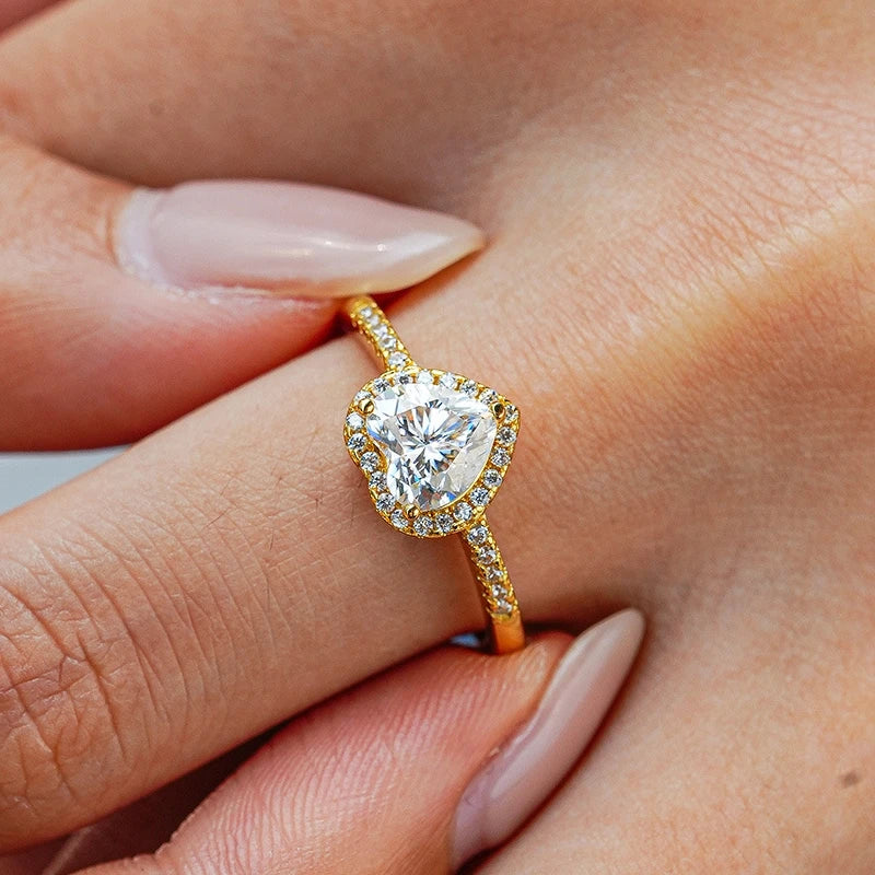 ✨18K Gold-Plated Heart Ring – GRA Certifie